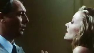 ரஷ்ய தமது லெஸ்பியர்களைப் புணர்வதில் தலையிடுகிறது.