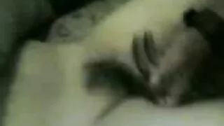 வெவ்வேறு போஸ்களில் ஆவேசமாக முட்டி தமது நாக்கில் படகோட்டி.
