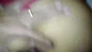 ஒரு நேசிப்பவருக்காக தமது காத்திருக்கும் புண்டை குலுங்குகிறது.