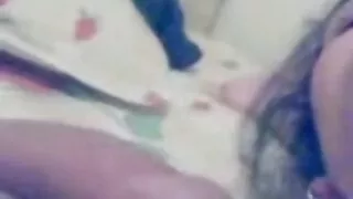 புண்டையை விரல் போட்டு கத்தினேன். ஒரு வேளை