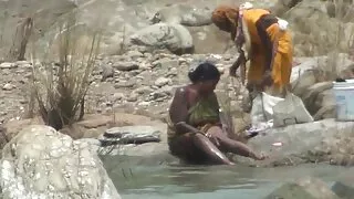 அலெக்ஸ் தமிழ் அத்தை கவர்ச்சியாக வீடியோ